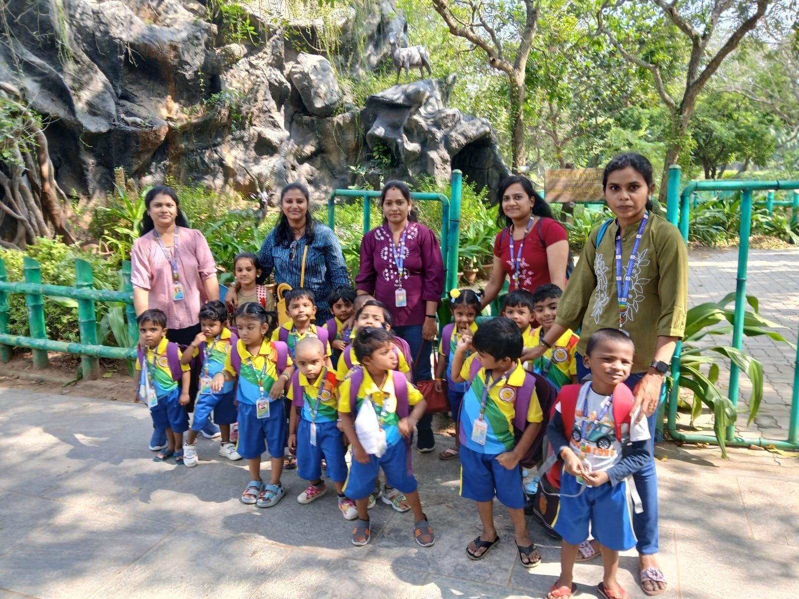 Smiling Rainbows children on a field trip to Guindy